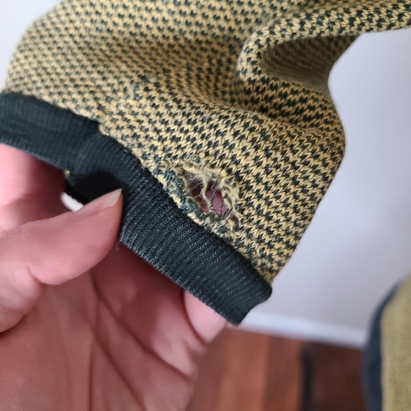 Vintage Yellow Black Stuart Sportman Thick Knit Pullover Sweater Medium FLAWS - Picture 4 of 11